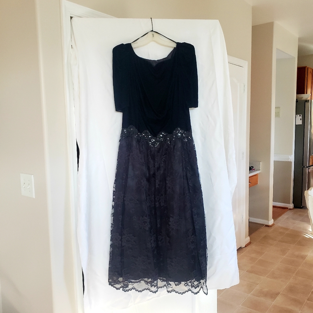 Scott McClintock Velvet and Lace Dress sz 14